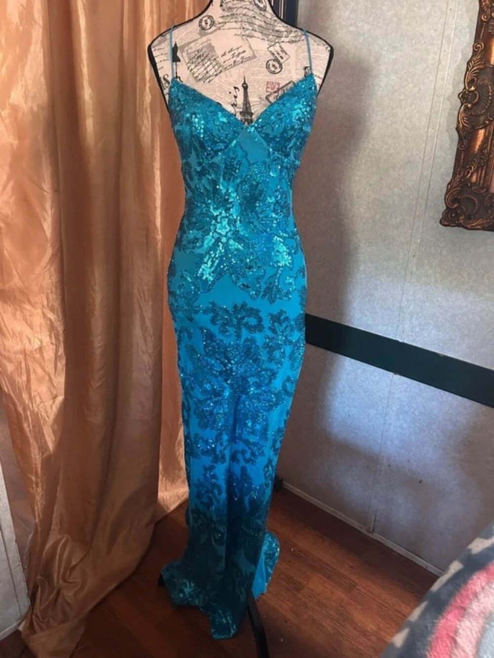 Dazzling B Darlin Sz 5/6 evening wear gown